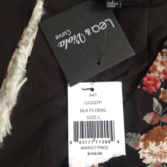 Lea & Viola Curve NWT Black Floral Wrap Dress 🌺 - Picture 7 of 11